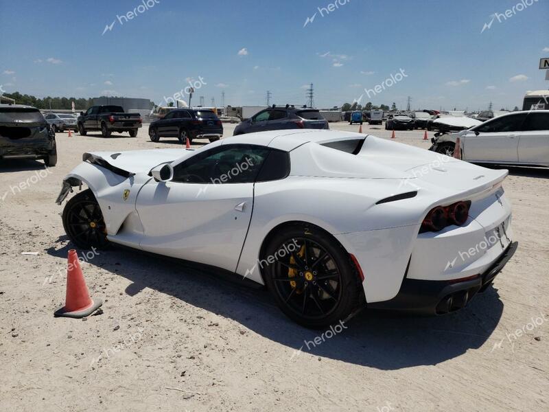 FERRARI 812 GTS 2022 white  gas ZFF97CMA2N0269990 photo #3