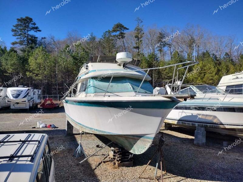 CHRI BOAT 1984 two tone   CCHEC07IM84C315 photo #1