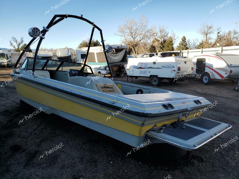 SUPR BOAT 1989 yellow   XKB08084A989 photo #4