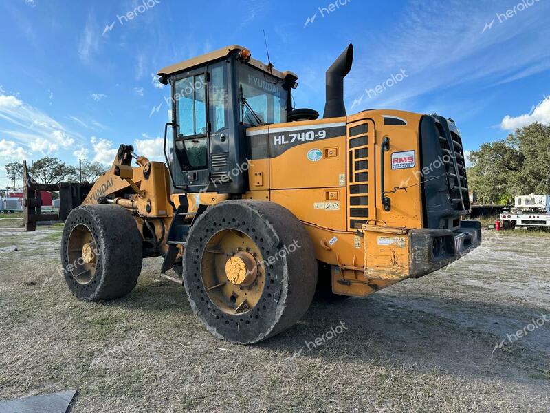 HYUNDAI HL740-9 2011 yellow   HH1HLN01VB0000172 photo #4