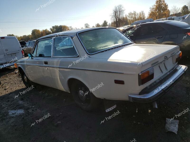 VOLVO 142 1973 white   1426363383043 photo #3