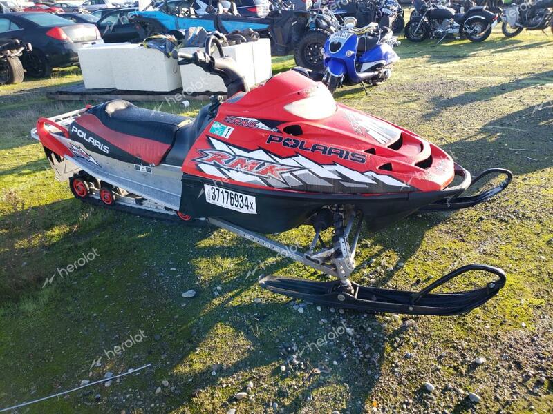 POLARIS RMK 2005 red   SN1NJ5BSX5C544927 photo #1