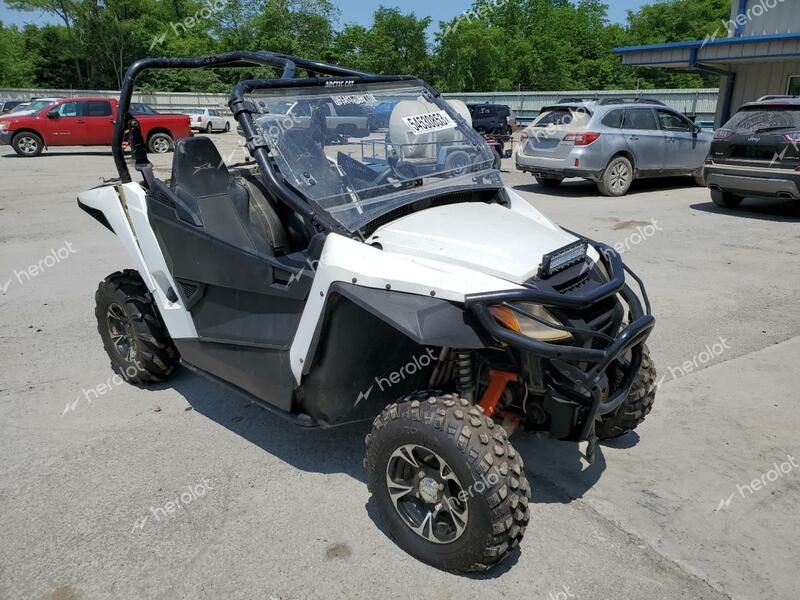 ARCTIC CAT WILDCAT 2015 white   4UF15MPV8FT310685 photo #1