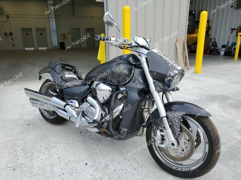 SUZUKI M109R / VZ 2006 silver road/str gas JS1VY53A162102608 photo #1