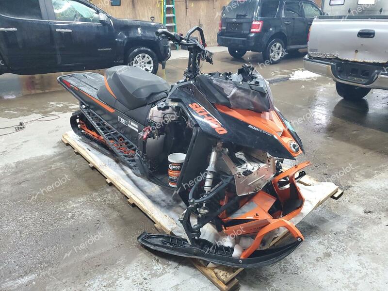 SKI DOO RENEGADE 2016 orange   2BPSUGGCXGV000004 photo #1