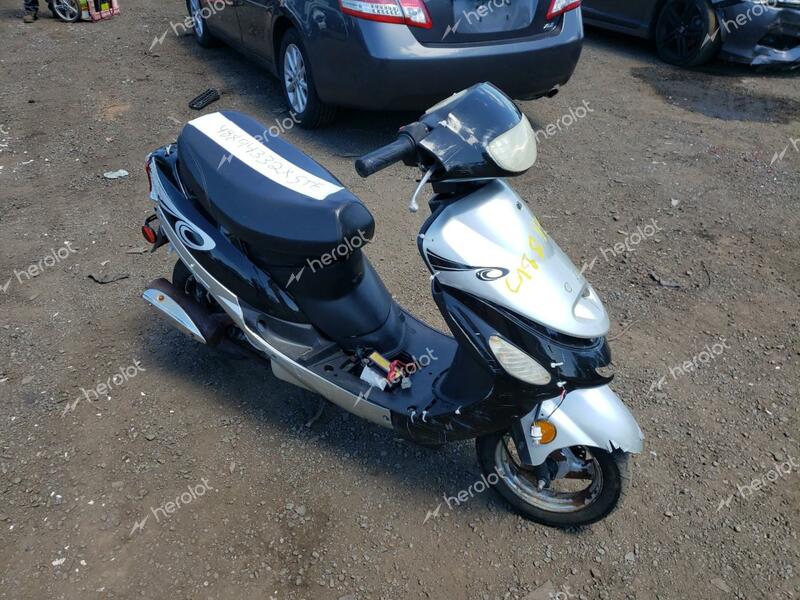 BAOD MOPED 2017 silver   L2BB9NCC6HB317034 photo #1