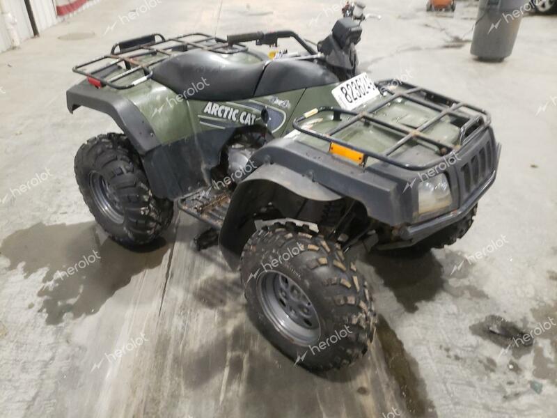 ARTC ATV 2003 green   4UF03ATVX3T220844 photo #1