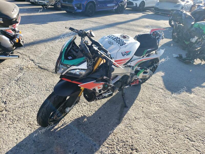 APRILIA TUONO 2020 white   ZD4KGU007LS001347 photo #3