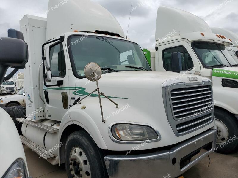 FREIGHTLINER M2 112 MED 2013 white tractor compressed natural gas 1FUJC5DX6DHFD7003 photo #1