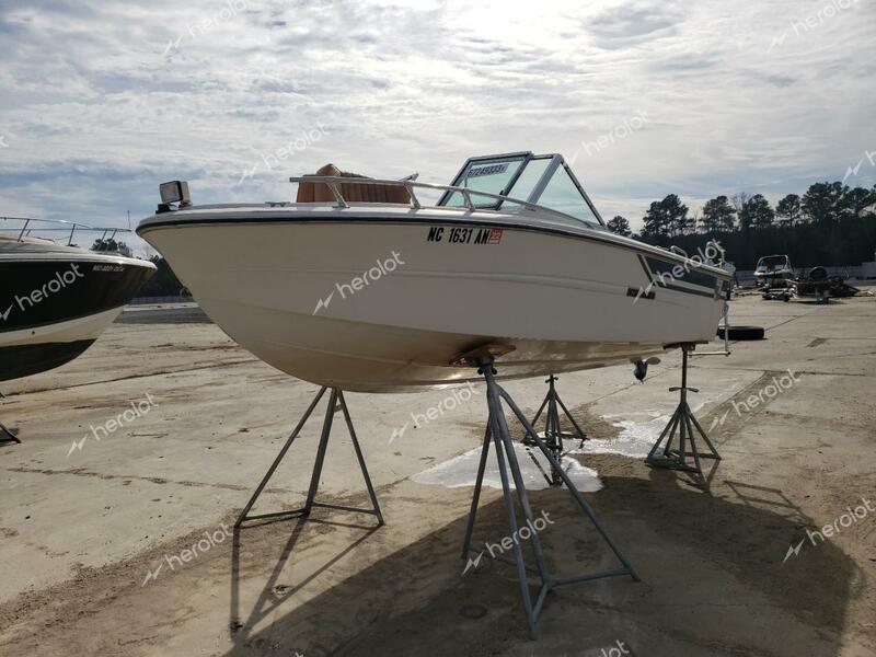 STNG BOAT 1978 white   MRBW0323M78B photo #3