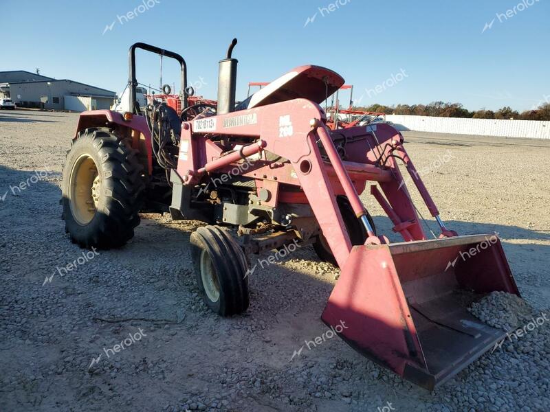 MAHINDRA AND MAHINDRA TRACTOR 2000 red   000032506B12 photo #1