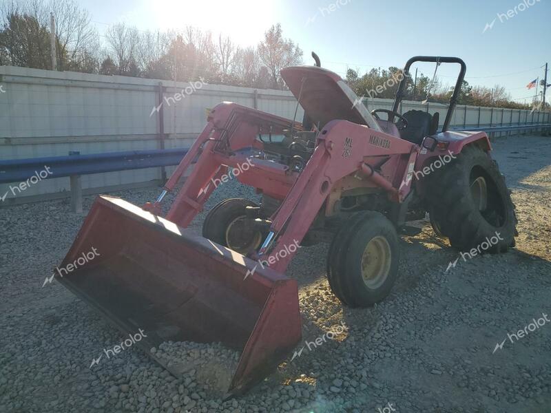 MAHINDRA AND MAHINDRA TRACTOR 2000 red   000032506B12 photo #3