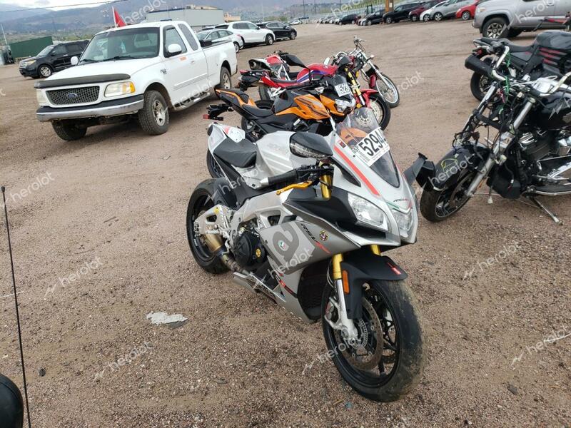 APRILIA RSV4 RF 2016 silver racer gas ZD4RKUB01GS000128 photo #1