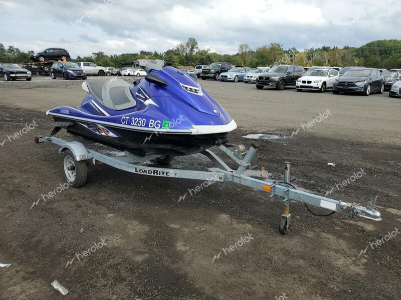 YAMAHA WAVERUNNE 2011 blue   YAMA1635C111 photo #1