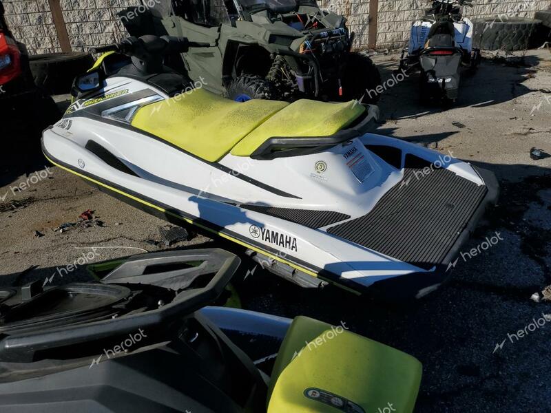 YAMAHA JET SKI 2019 white   YAMA2277A919 photo #4