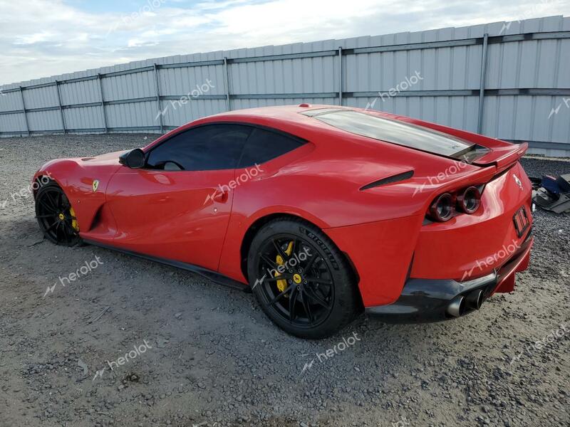 FERRARI 812 SUPERF 2020 red  gas ZFF83CLA8L0251323 photo #3