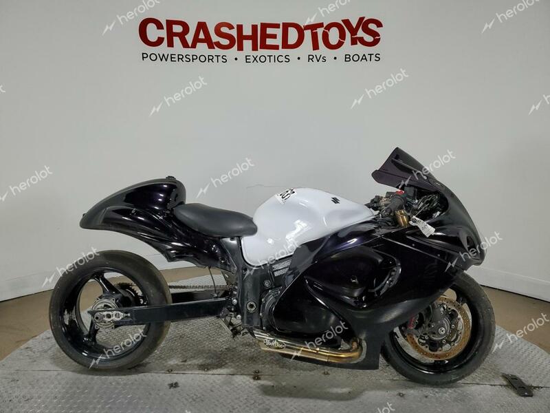 SUZUKI GSX1300 RA 2018 black  gas JS1GX72B9J2100759 photo #1