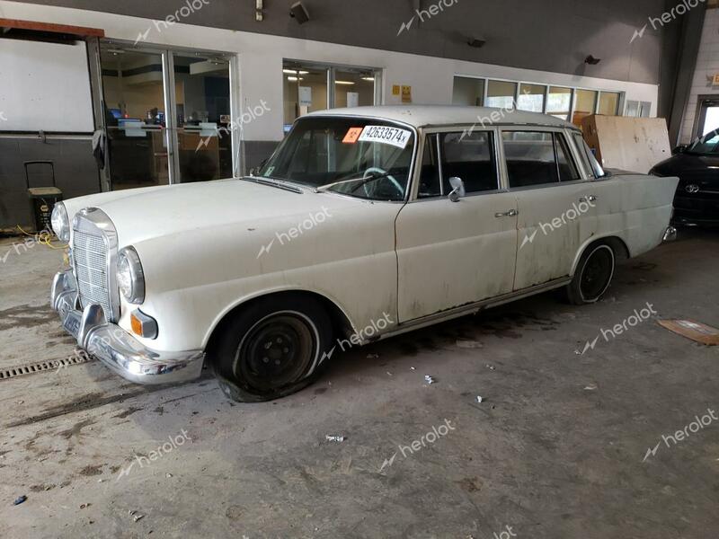 MERCEDES-BENZ 230 1965 cream   11001110015561 photo #1