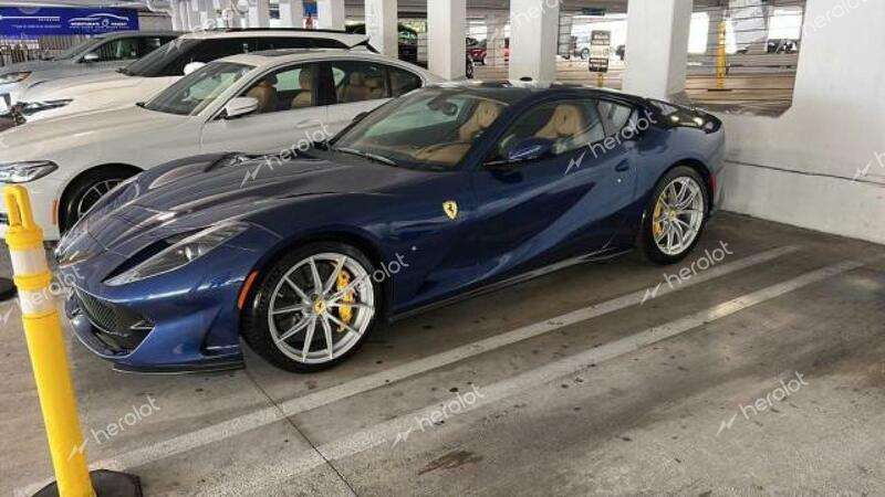 FERRARI 812 SUPERF 2018 blue  gas ZFF83CLA8J0233238 photo #3