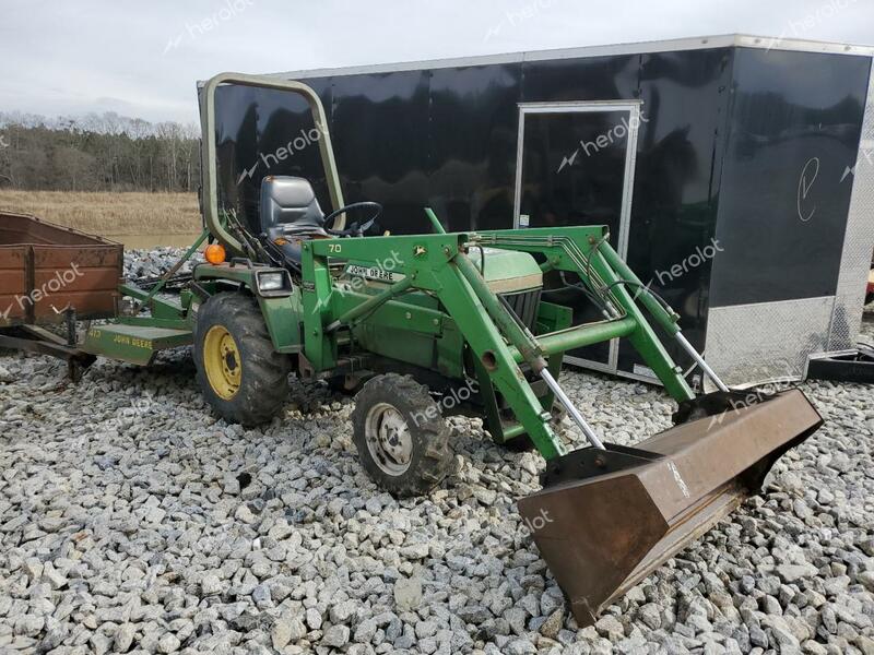 JOHN DEERE TRACTOR 1989 green   M00755D436463 photo #1