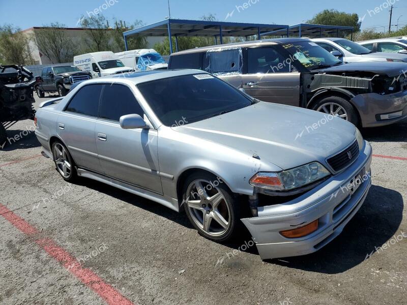 TOYOTA MARK II 1996 silver   JZX1006007390 photo #1