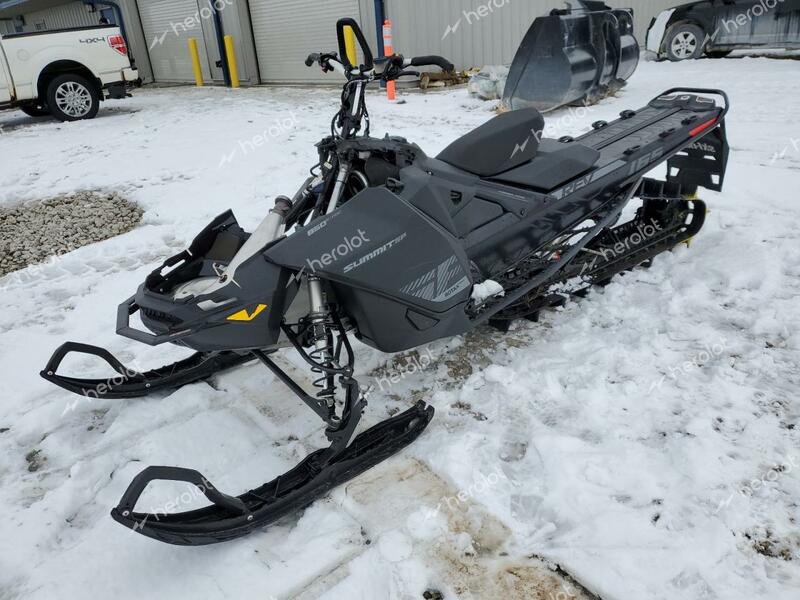 SKI DOO SUMMIT SP 2020 black   2BPSCFLF4LV000295 photo #3