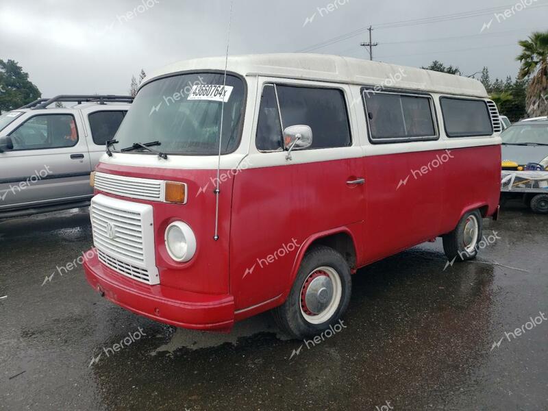 VOLKSWAGEN VANAGON 1973 red   2232055633 photo #1