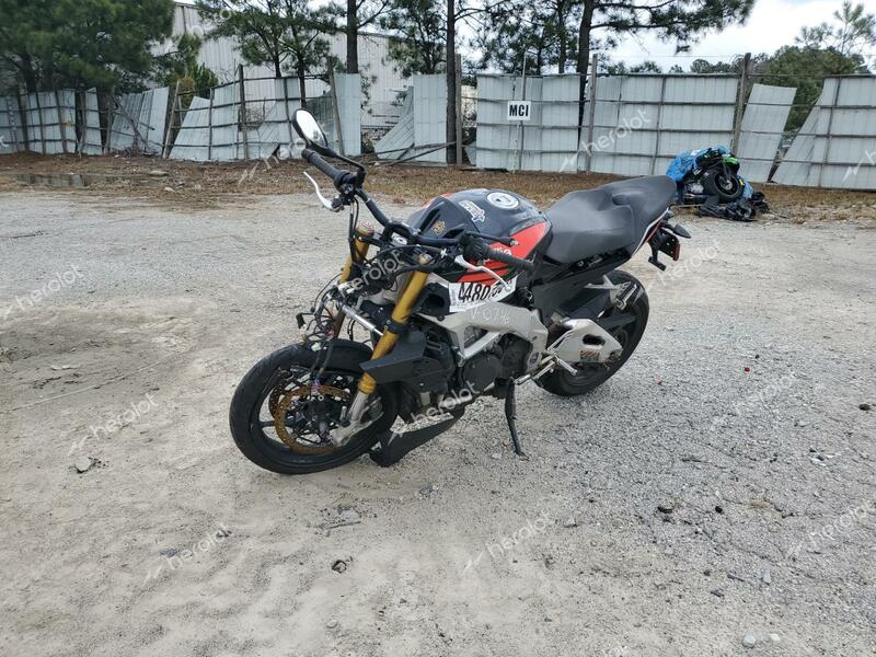 APRILIA TUONO V4 A 2018 black   ZD4KGU009JS000746 photo #3