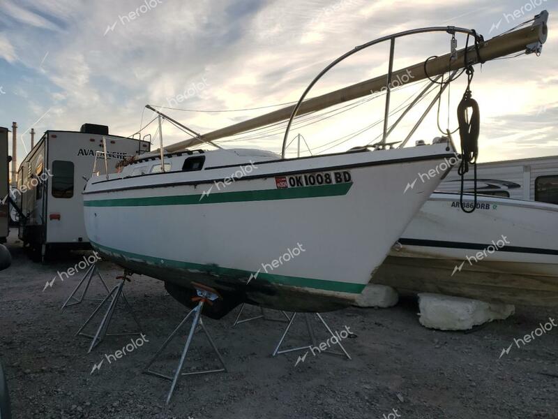 SAIL BOAT 1977 white   XDYG1133M77E photo #1