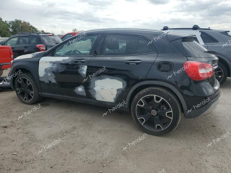 MERCEDES-BENZ GLA 250 2019 black  gas WDCTG4EBXKU014763 photo #3