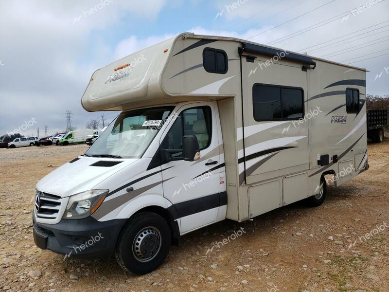 COACH RV 2018 white  diesel WDAPF4CC5H9735688 photo #1