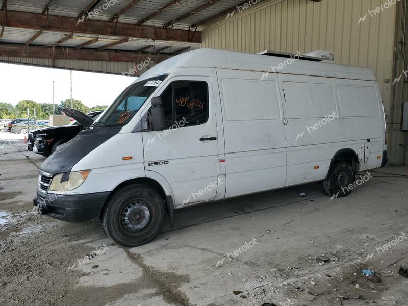 SPRINTER 2500 SPRIN 2004 white  diesel WD2PD744145633557 photo #1