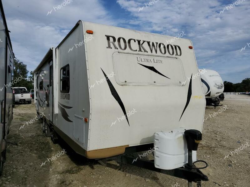 WILDWOOD ROCKWOOD 2 2013 white   4X4TRLE28DD119986 photo #1