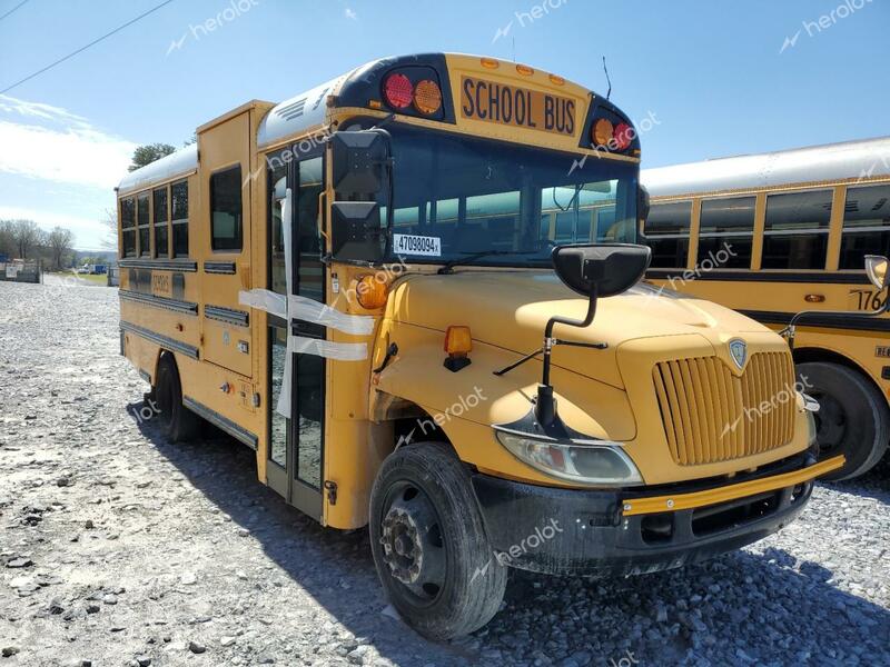 IC CORPORATION 3000 2007 yellow bus diesel 4DRBUAFN47B409845 photo #1