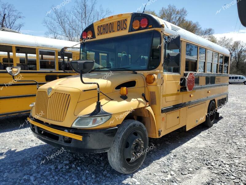 IC CORPORATION 3000 2007 yellow bus diesel 4DRBUAFN47B409845 photo #3