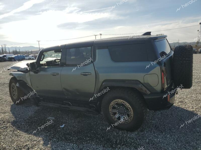 GMC HUMMER SUV 2024 green  electric 1GKB0RDCXRU103034 photo #3