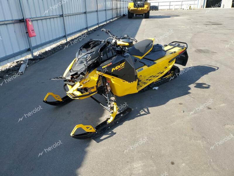 SKI DOO MXZ XRS850 2024 yellow   2BPSUCRC4RV000346 photo #3