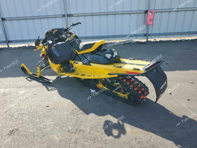 SKI DOO MXZ XRS850 2024 yellow   2BPSUCRC4RV000346 photo #4