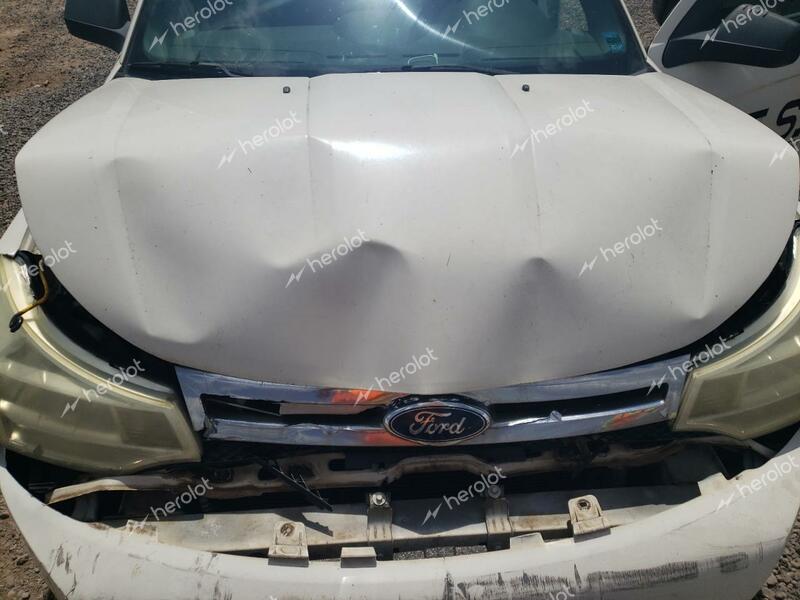 FORD FOCUS SE 2009 white sedan 4d gas 1FAHP35N39W199095 photo #4