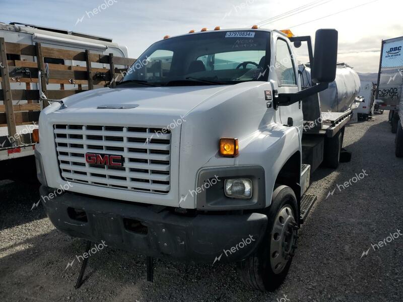 GMC C7500 C7C0 2004 white conventi diesel 1GDJ7C1364F521975 photo #3