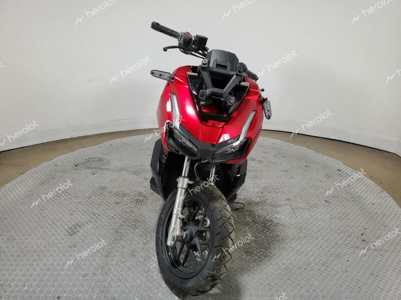 HONDA ADV150 A 2022 red  gas MLHKF3853N5102795 photo #3