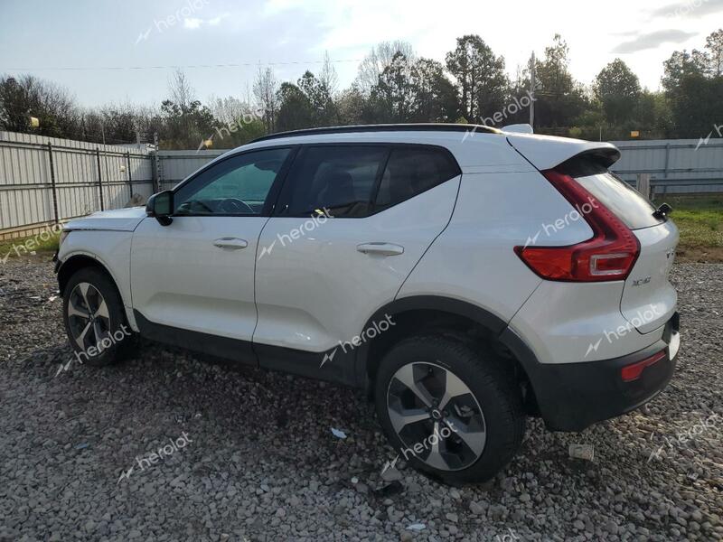 VOLVO XC40 ULTIM 2023 white  gas YV4K92HM8P2056166 photo #3