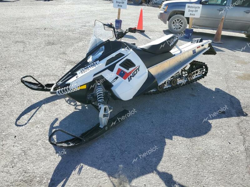 POLARIS INDY 2014 white   SN1CR5BS4EC033939 photo #3