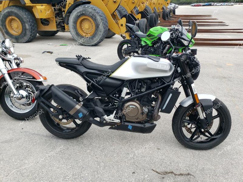 HUSQVARNA VITPILEN 7 2019 silver  gas VBKUPV408KM737395 photo #1