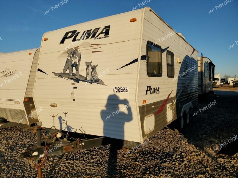 PUMA TRAILER 2009 two tone   4X4TPUU239P020320 photo #3