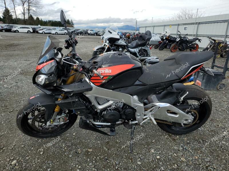 APRILIA TUONO V4 1 2017 black  gas ZD4KGU003HS000039 photo #4