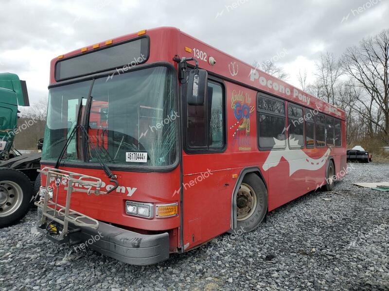 GILLIG TRANSIT BU 2013 red bus diesel 15GGB2716D1182752 photo #3