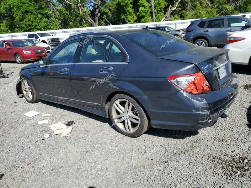 MERCEDES-BENZ C 250 2013 gray sedan 4d gas WDDGF4HB0DR269195 photo #3