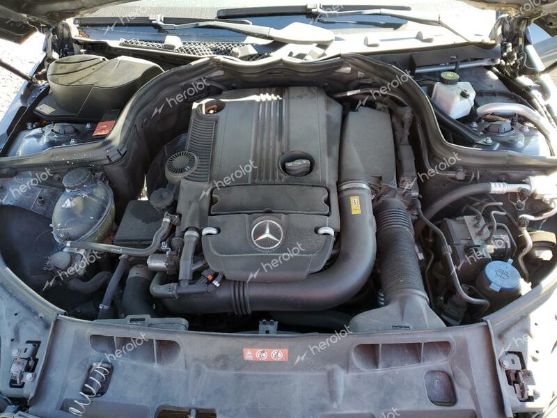 MERCEDES-BENZ C 250 2013 gray sedan 4d gas WDDGF4HB0DR269195 photo #4