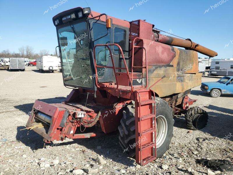 CASE COMBINE 1992 red   NOV1N81686553 photo #3